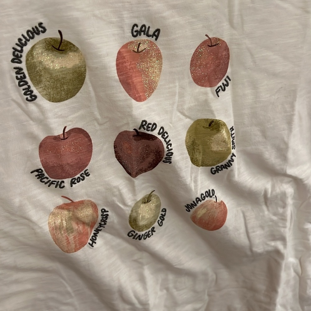 Apple Top - Picture 2 of 6